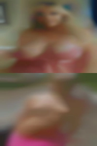 Very thick nude girls.